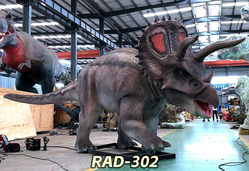 TRICERATOPS.jpeg