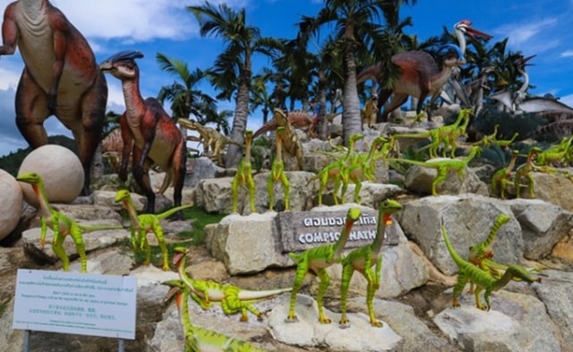 compsognathus.jpg