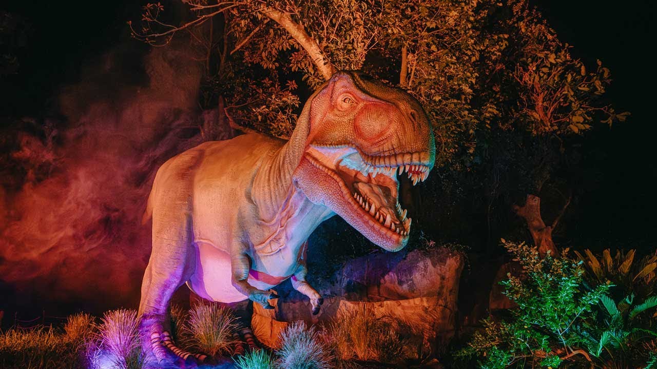Animatronic dinosaurs in education top 5 uses.jpg