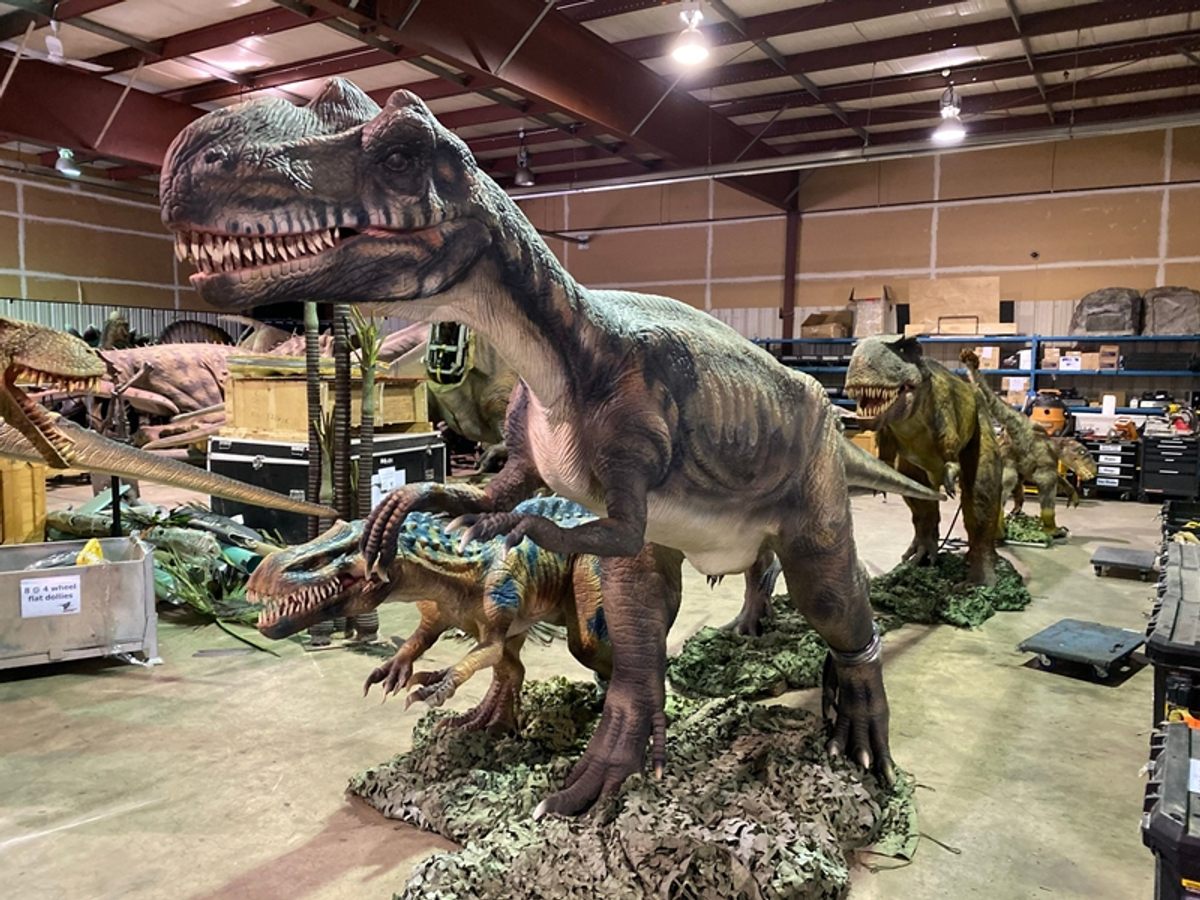 Top 6 Features in High-Quality Animatronic Dinosaurs.jpg