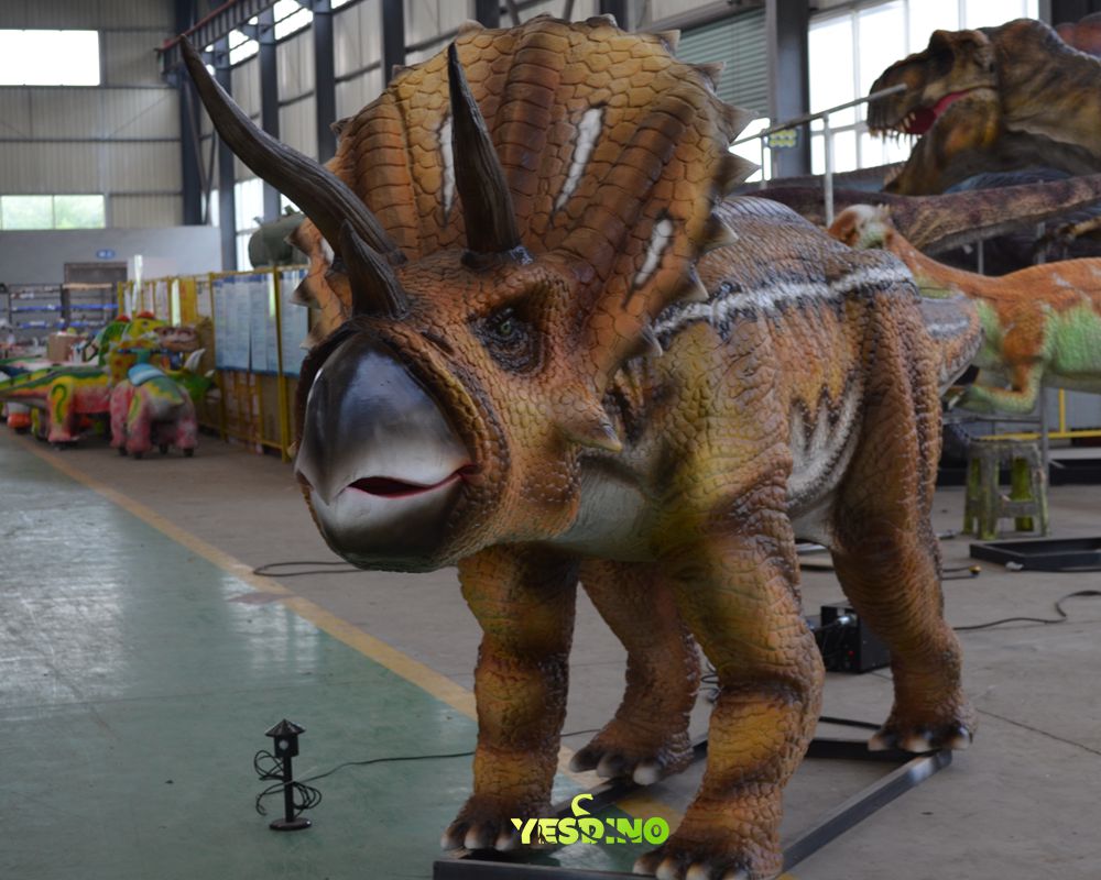 Animatronic Triceratops Lifelike Dinosaur Model for Mall Exhibition